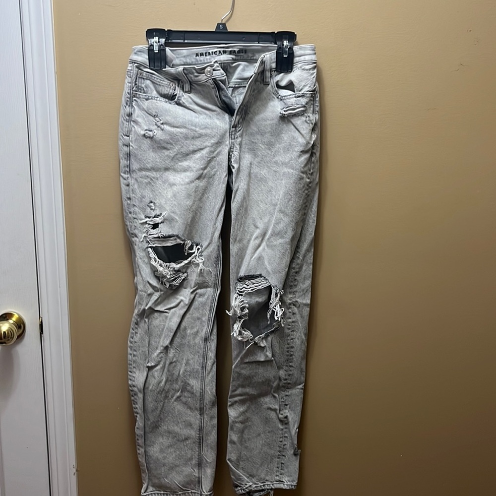 American Eagle grey ripped jeans